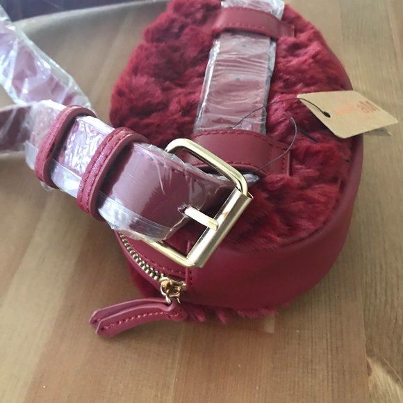 Hello 3am NWT Furry Dark Red faux leather waist bag - Picture 5 of 5